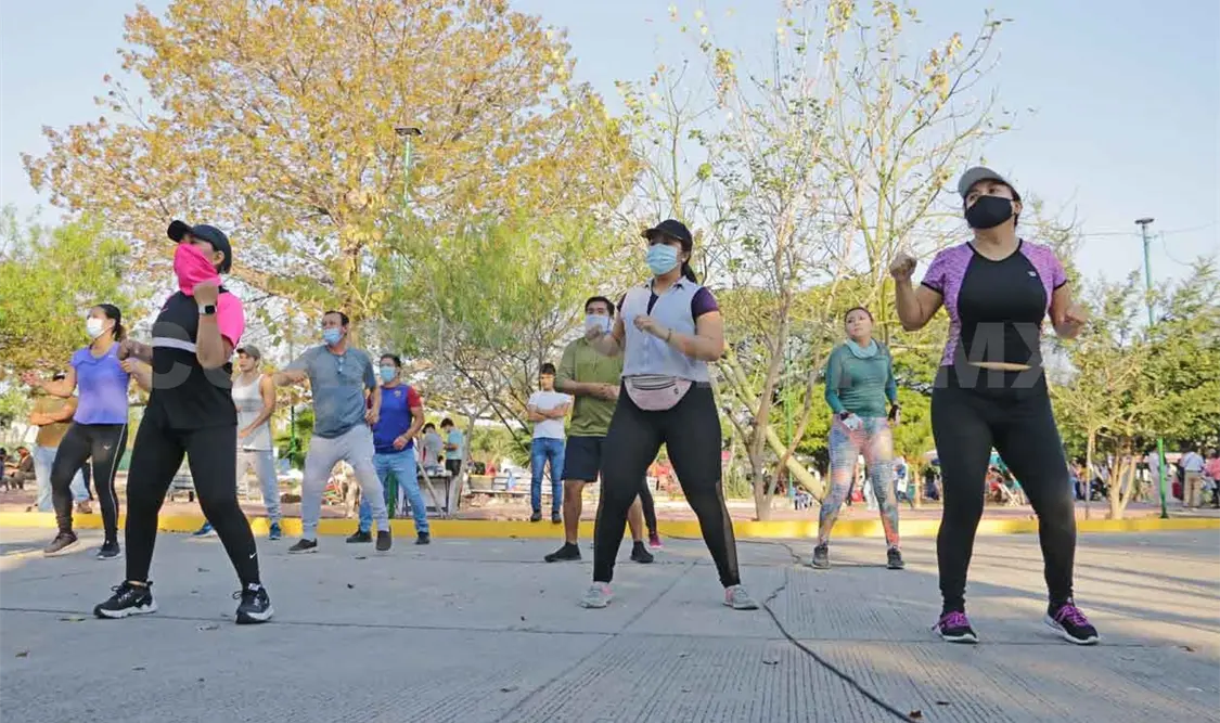 Realizan Macro Clase de Zumba