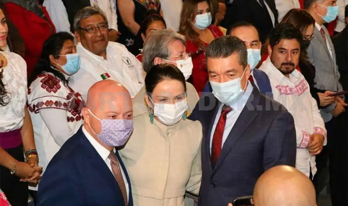 Flor Esponda reconoce al personal de salud