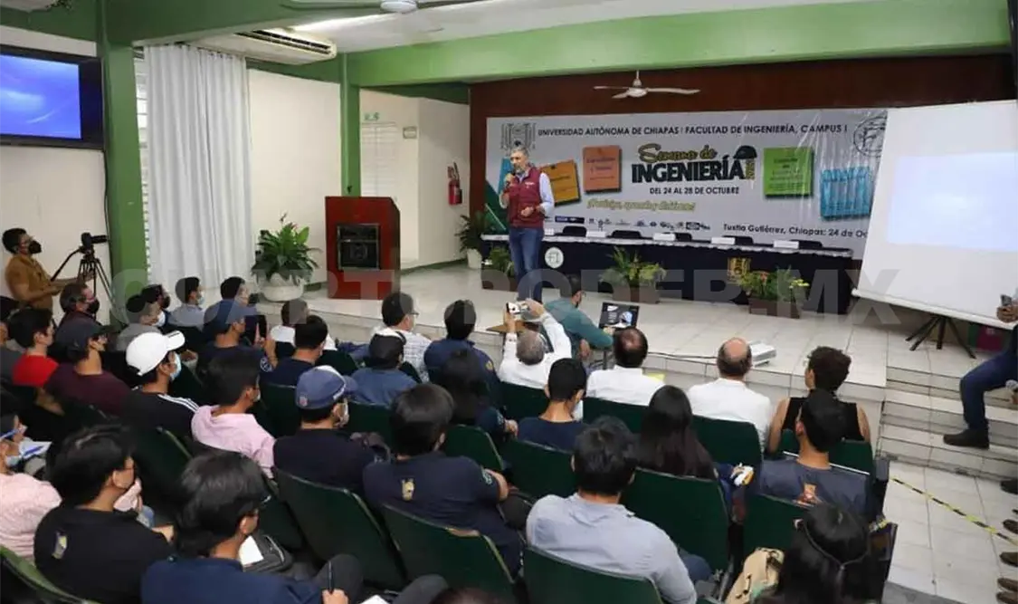 Participa Ángel Torres en la Semana de Ingeniería