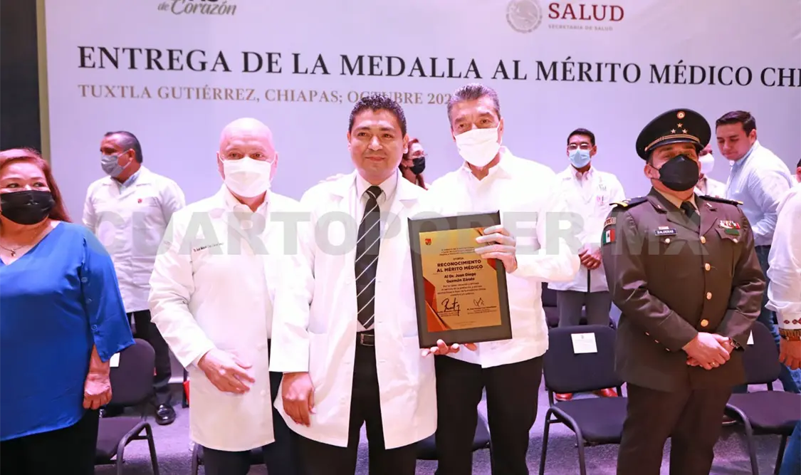 Entrega REC Medalla al Mérito Médico 2022