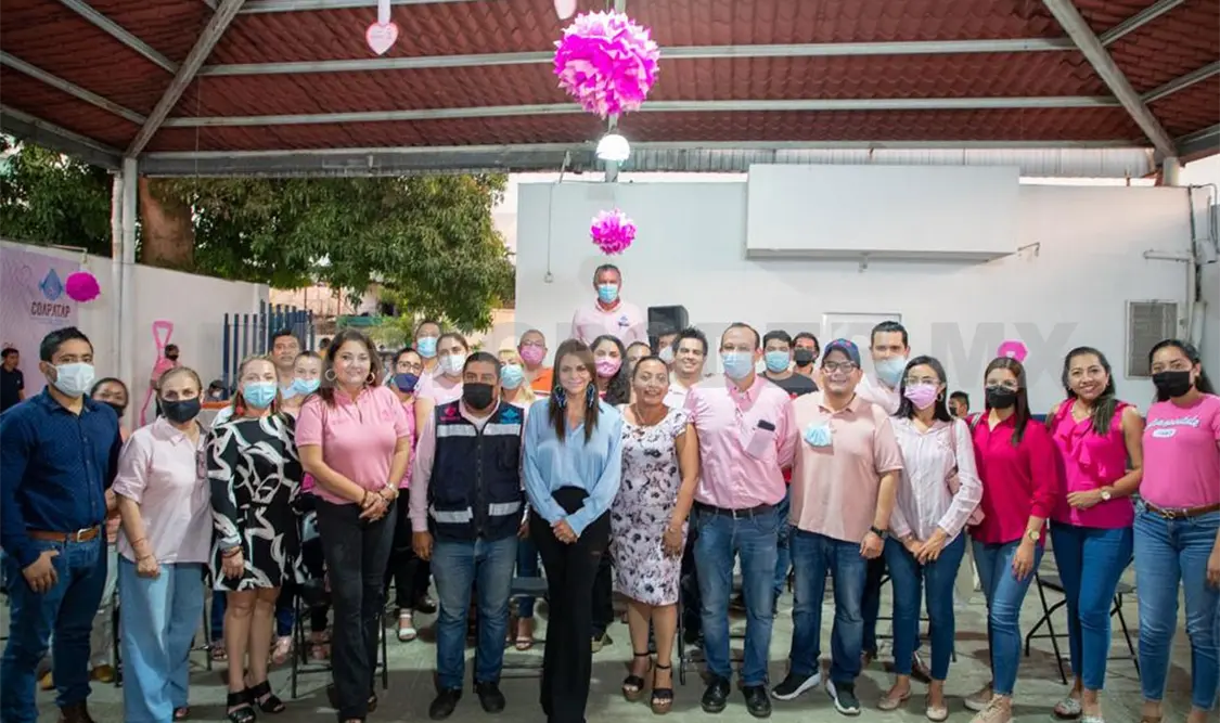 Llama alcaldesa a solidarizarse ante el cáncer de mama