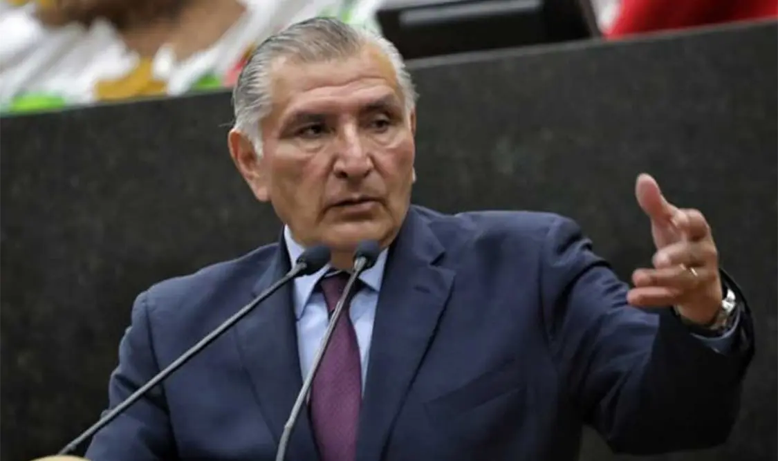 El encargado de la política interna del país hace un recorrido por los Congresos locales. Cortesía