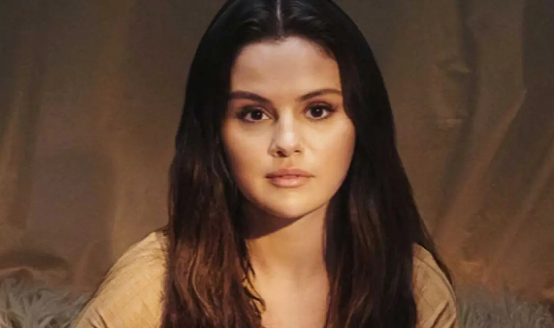 Selena Gomez da positivo a covid