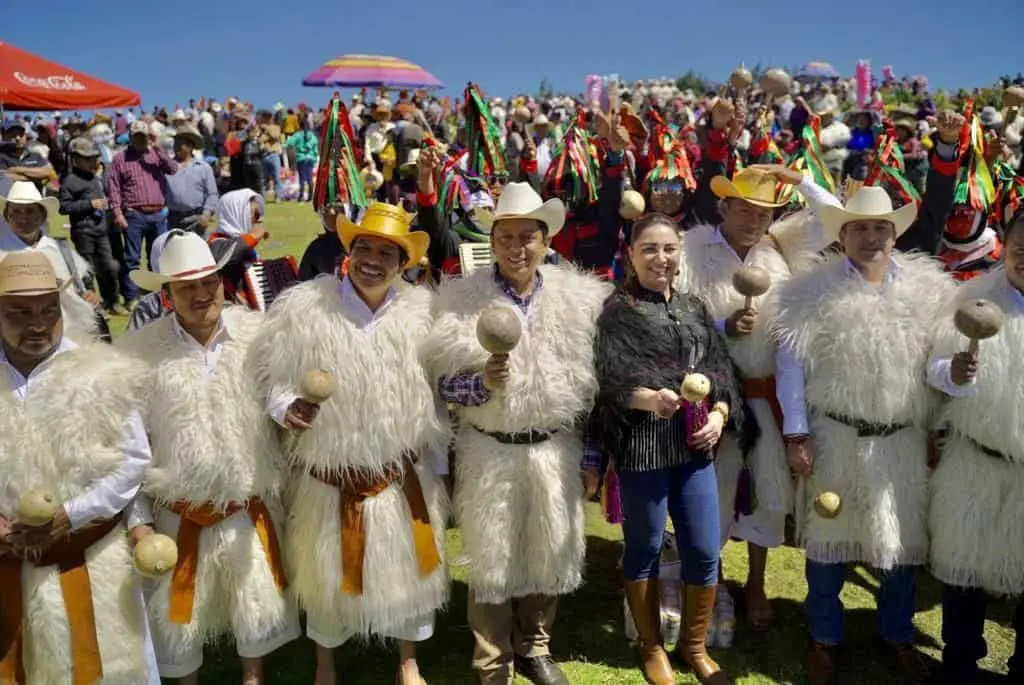 Las y los chiapanecos debemos sentirnos orgullosos de nuestras raíces: Llaven Abarca