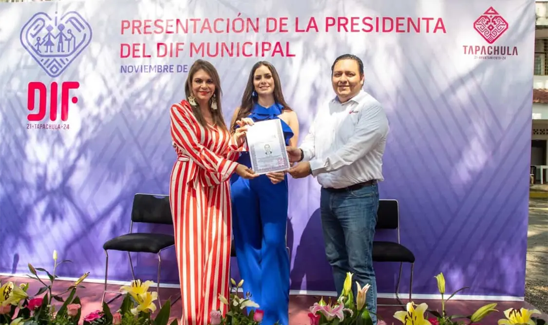 IRENE RUBIERA URBINA TOMA POSESIÓN COMO PRESIDENTA HONORARIA DEL SIDF TAPACHULA