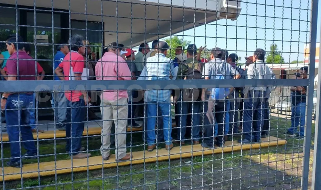 Protestan en Huixtla en contra de la CFE