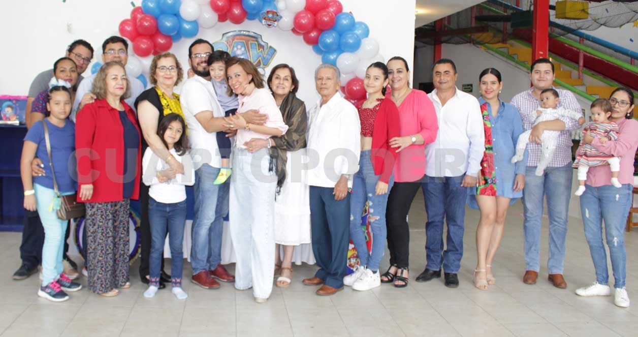 Alan disfrutó su fiesta