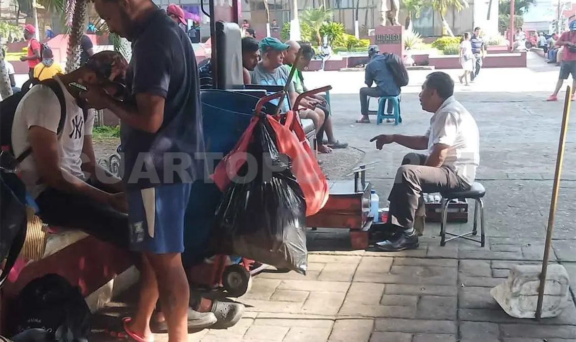 Boleros sin clientes por presencia de migrantes