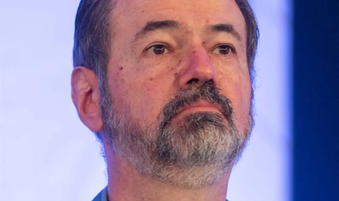 El escritor moderó un foro por el centenario del natalicio de su padre, el filósofo Luis Villoro. Cortesía
