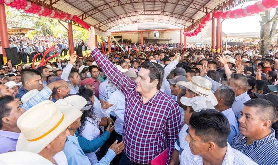 Se reúne Molina con militantes de Bachajón