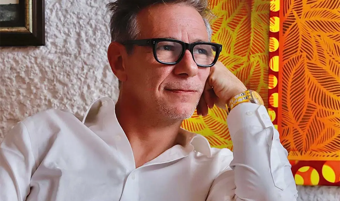 El escritor ha sido ganador del Premio Herralde de Novela gracias a su obra Muerte súbita. Cortesía