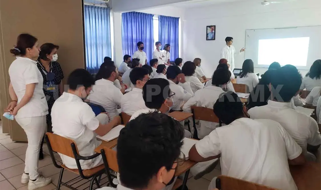 Reacreditación de Licenciatura en Médico Cirujano