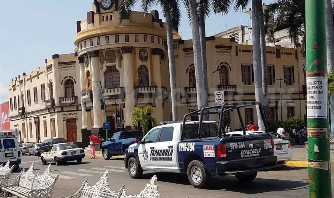 Investigan a policías por uso excesivo de fuerza