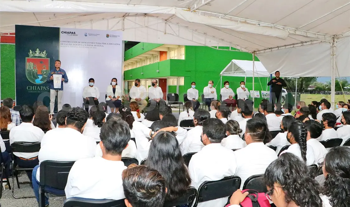 Inaugura edificio de la Unicach de Huixtla