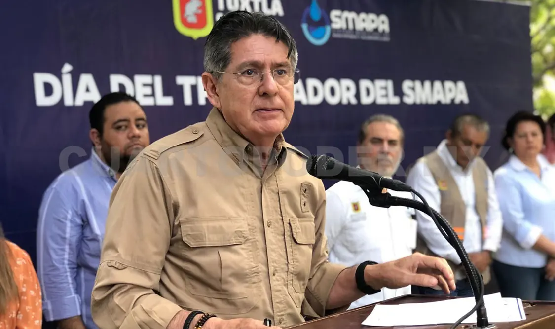 Equipa edil al Smapa con unidades