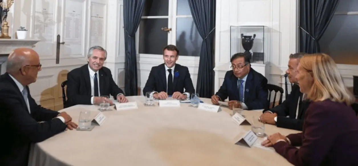 La reunión en París entre el régimen y la oposición de Venezuela ha sido “un acercamiento mayor”, aseguran. Cortesía