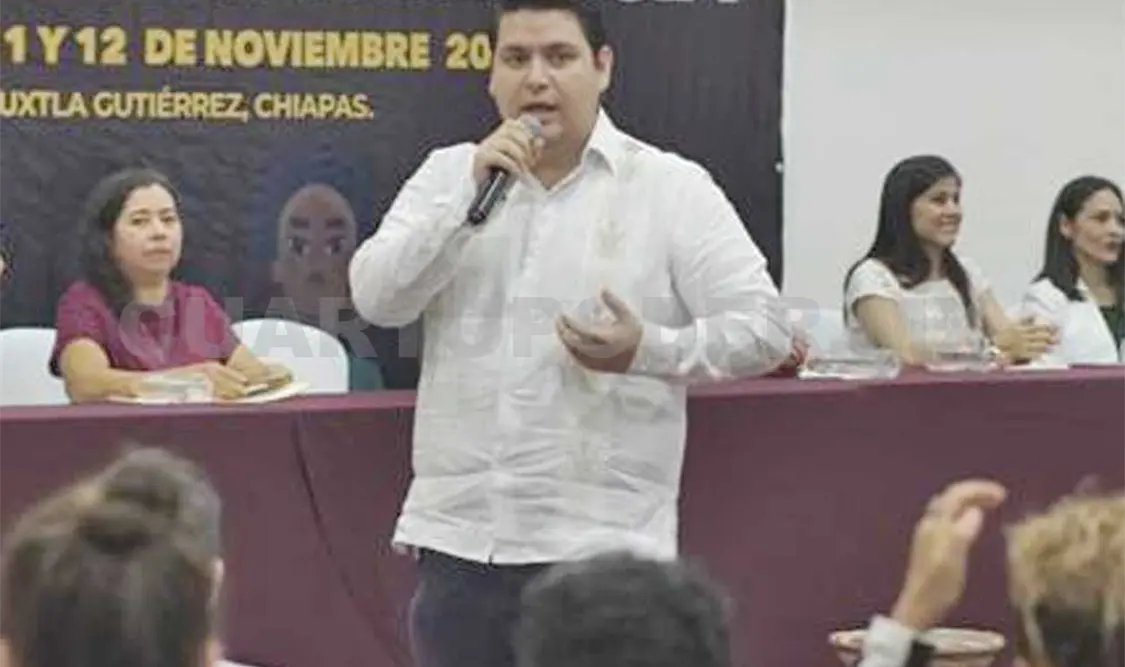 El líder estatal de Morena en Chiapas asistió a los talleres Eliminación de la Violencia y Nuevas Masculinidades. CP