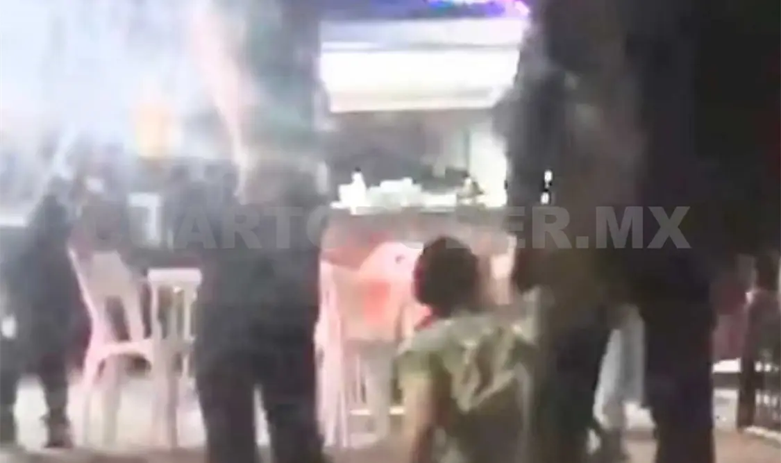 Los testigos citaron que los agresores dejaron a su suerte y en la calle al joven golpeado. Cortesía