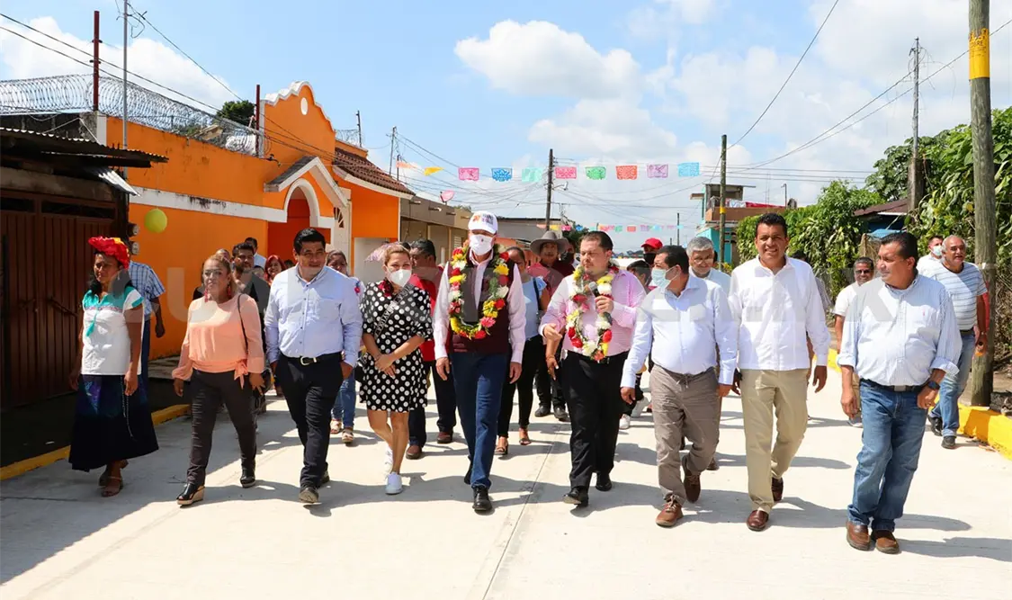 Sostuvo que, además de hacer justicia social, con esta obra se contribuye al mejoramiento de la imagen urbana, movilidad y seguridad. CP
