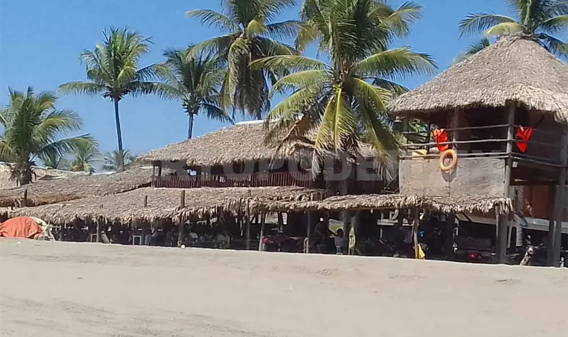 Rehabilitarán palapas en Puerto Arista