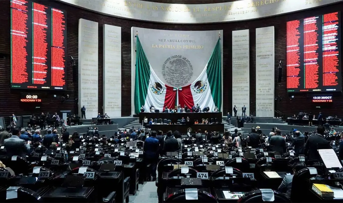 El coordinador de Morena en San Lázaro puso un ultimátum al PRI, PAN, PRD y MC para llegar a un acuerdo antes del 23 de noviembre. Cortesía