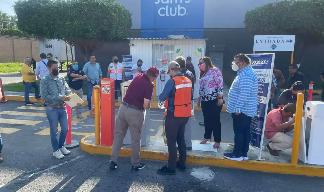 Clausuran cobro en estacionamiento de Sams Club Tapachula