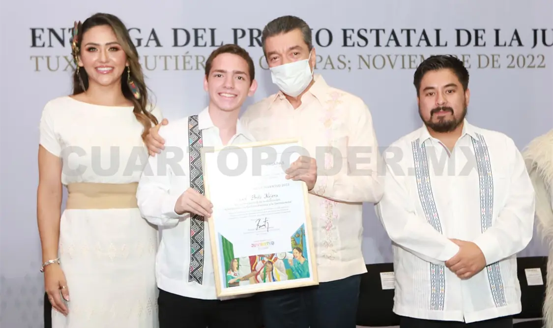 Reconoce a jóvenes por su trabajo y amor a Chiapas