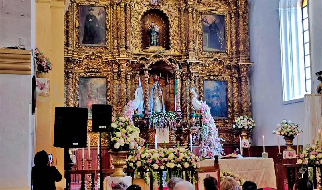Restauran retablo del templo de la Caridad