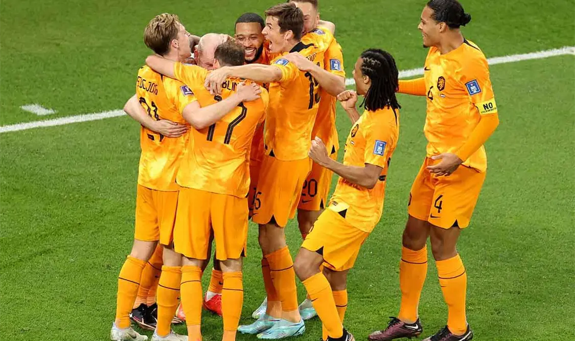 Países Bajos consigue agónico triunfo