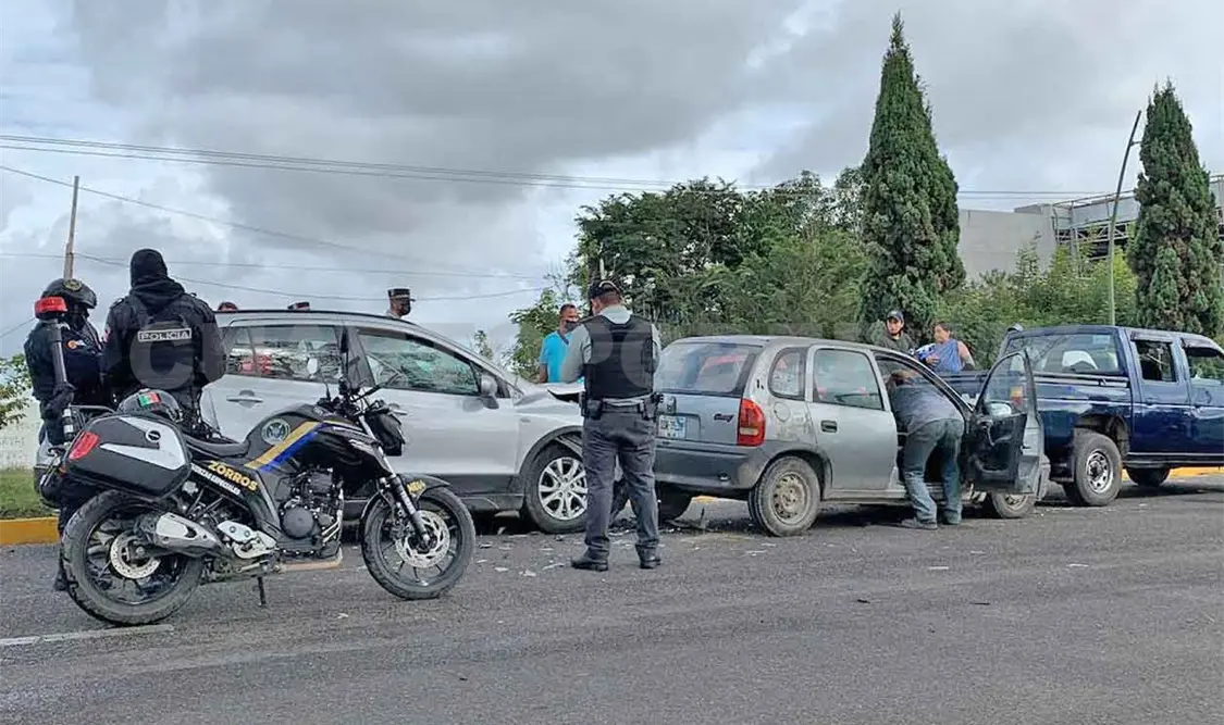 Dos lesionados en carambola