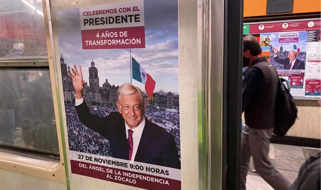 Aparece propaganda de la marcha en el Metro