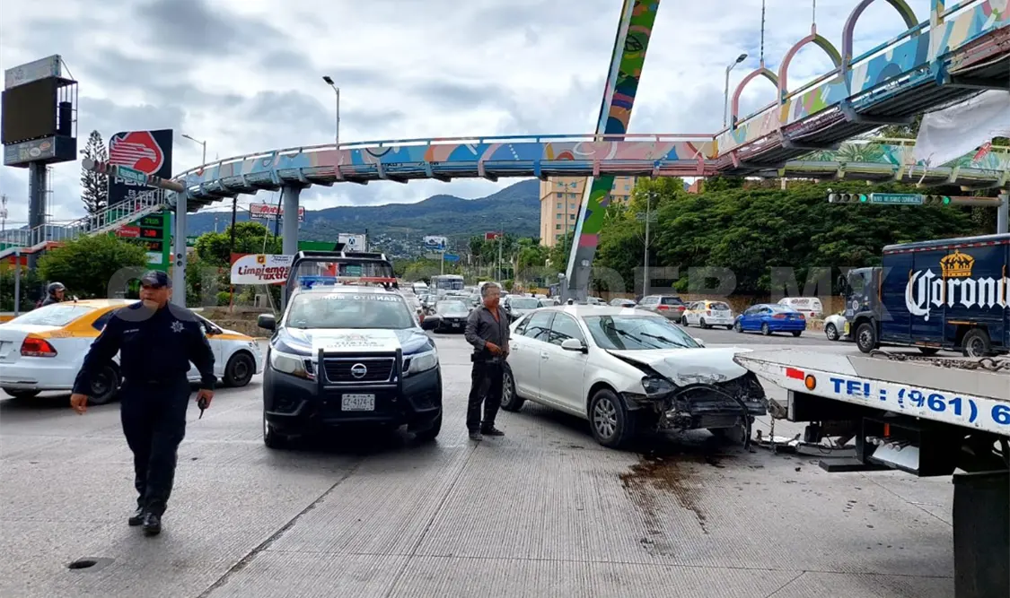 Fuerte accidente entre particulares