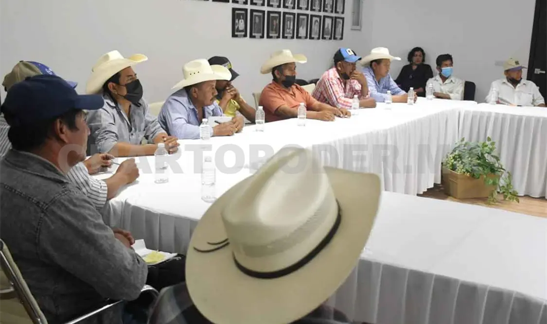 Familias de Carranza levantan plantón