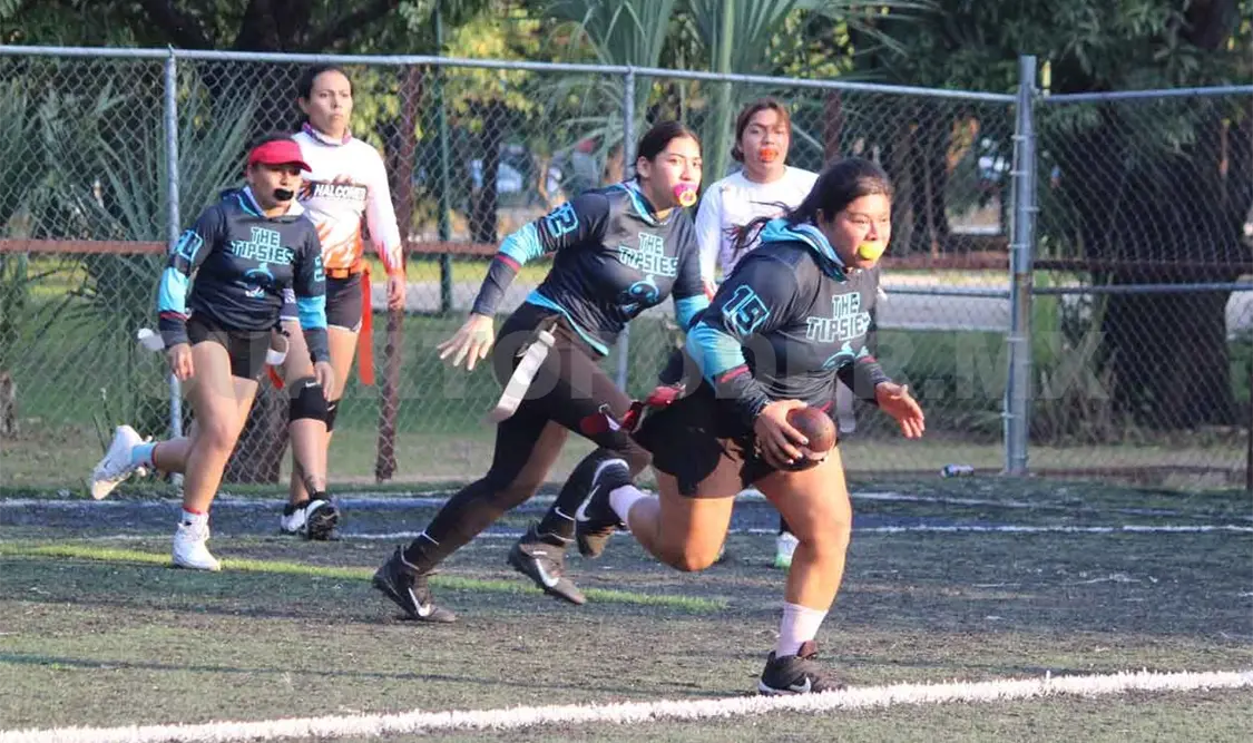 Choque en lo alto del campeonato femenil A