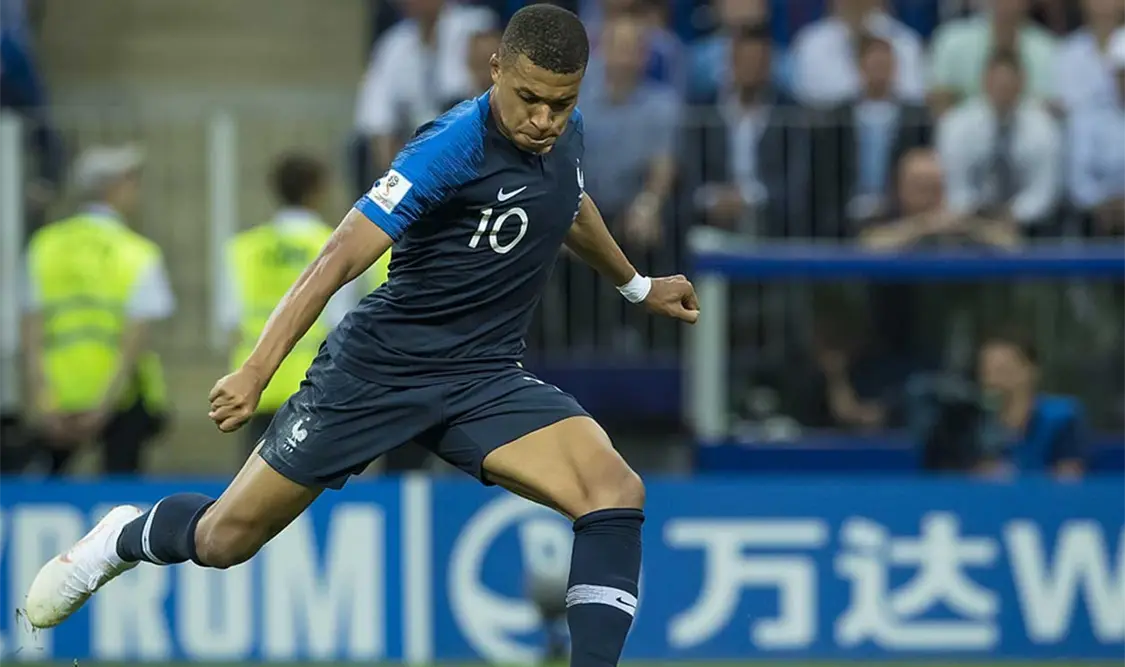 Francia aplasta a Polonia y está en cuartos