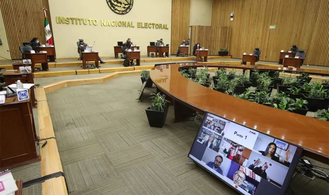 El INE claro que sí se toca; son árbitros vendidos