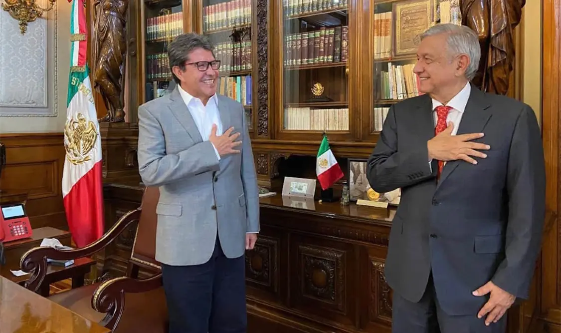 Monreal dijo estar tranquilo porque en su mañanera de este lunes, el presidente López Obrador cerró diciendo: “No tengo problema con Monreal”. Cortesía
