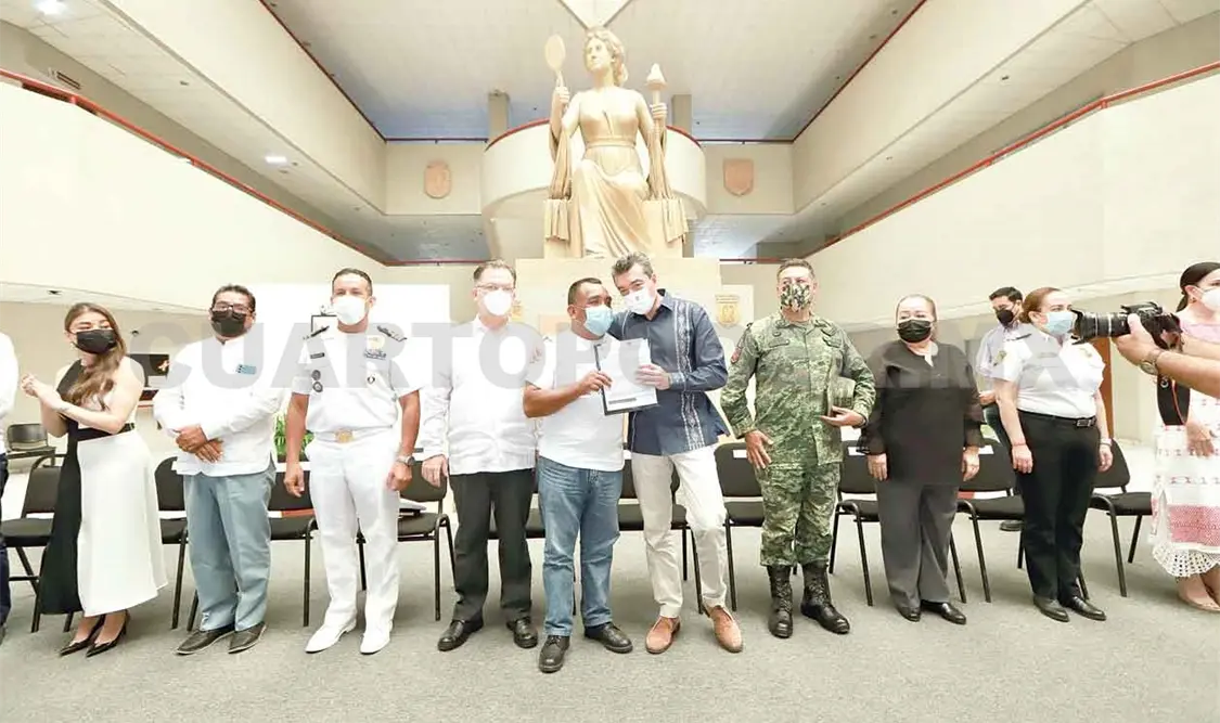 Entrega constancias de libertad a 212 personas