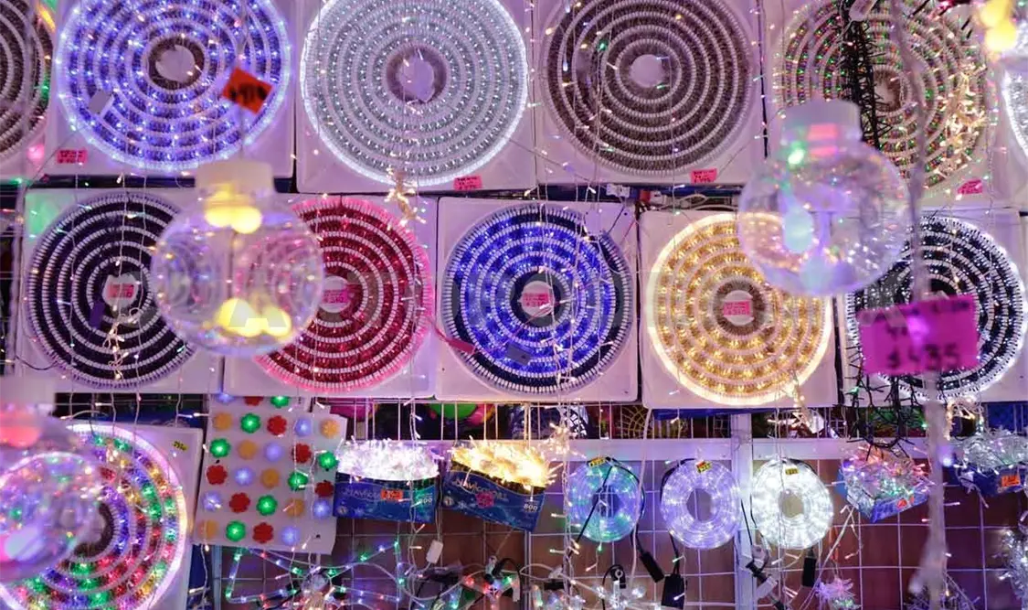 Cortocircuitos, el riesgo en las luces navideñas