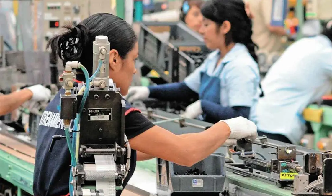 Salarios en México y El Salvador con mayores ajustes