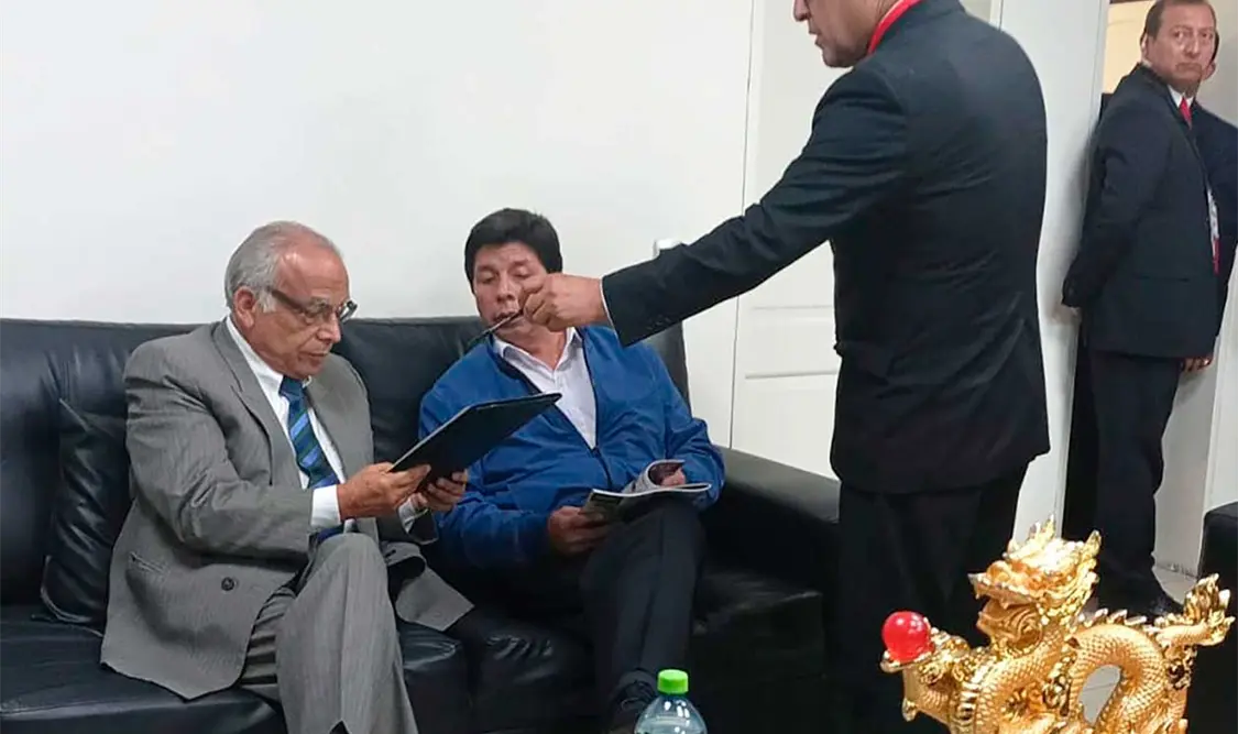 La cancillería peruana convocó este viernes al embajador Monroy para presentarle una protesta diplomática por la intromisión del Gobierno de México en los asuntos internos de Perú. Cortesía