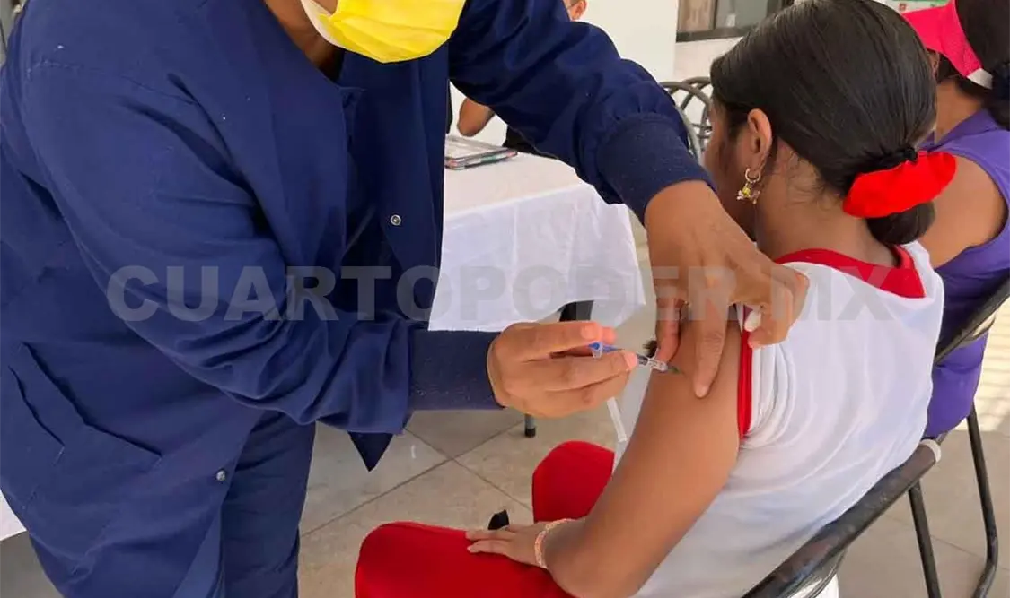 Inicia vacunación contra VPH a niñas