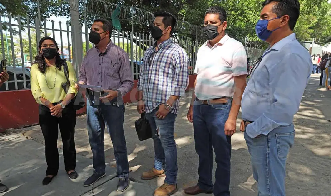 Suman 80 millones de adeudos a interinos
