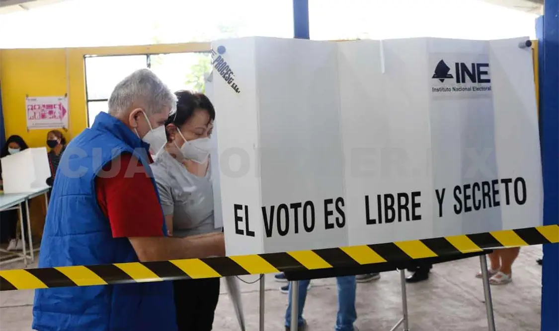 Celebran avance de Plan B en el Senado