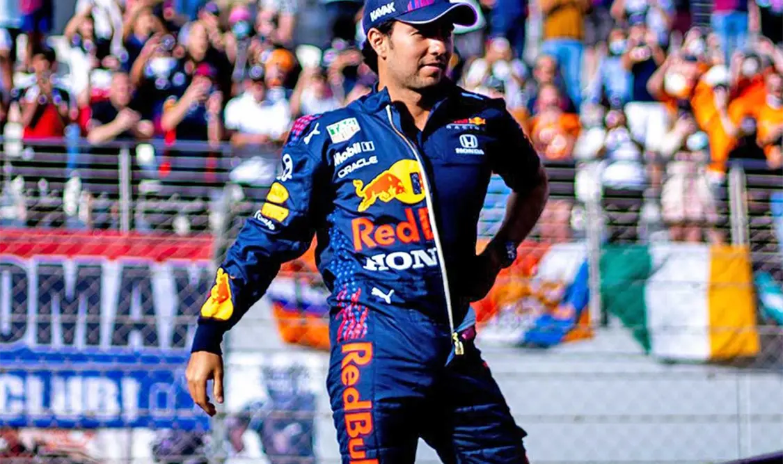 Pérez, más valioso que Verstappen en Red Bull
