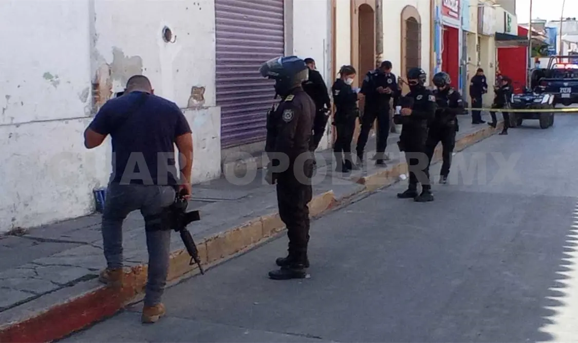 Intentan asaltar a una mujer y disparan al aire