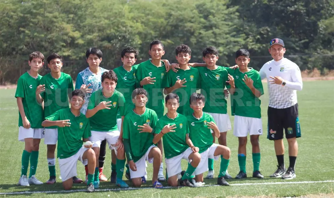 León vence a un desaparecido Necaxa