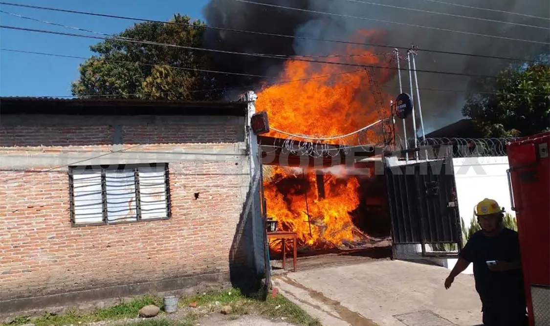 Fallece un hombre tras incendio de bar