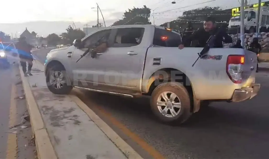 Varios detenidos tras balacera y persecución