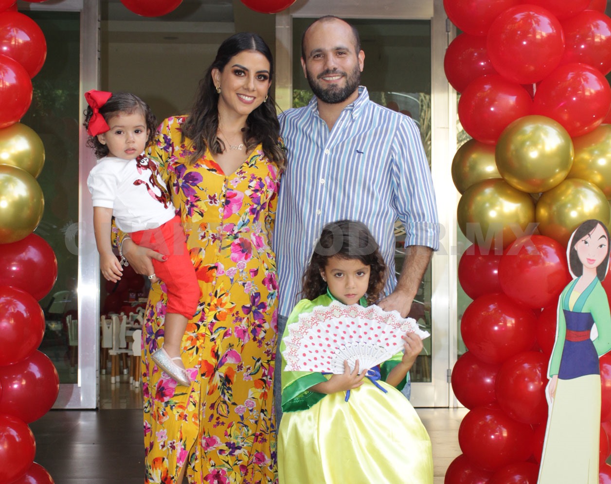 Abrazos y regalos para Marianella